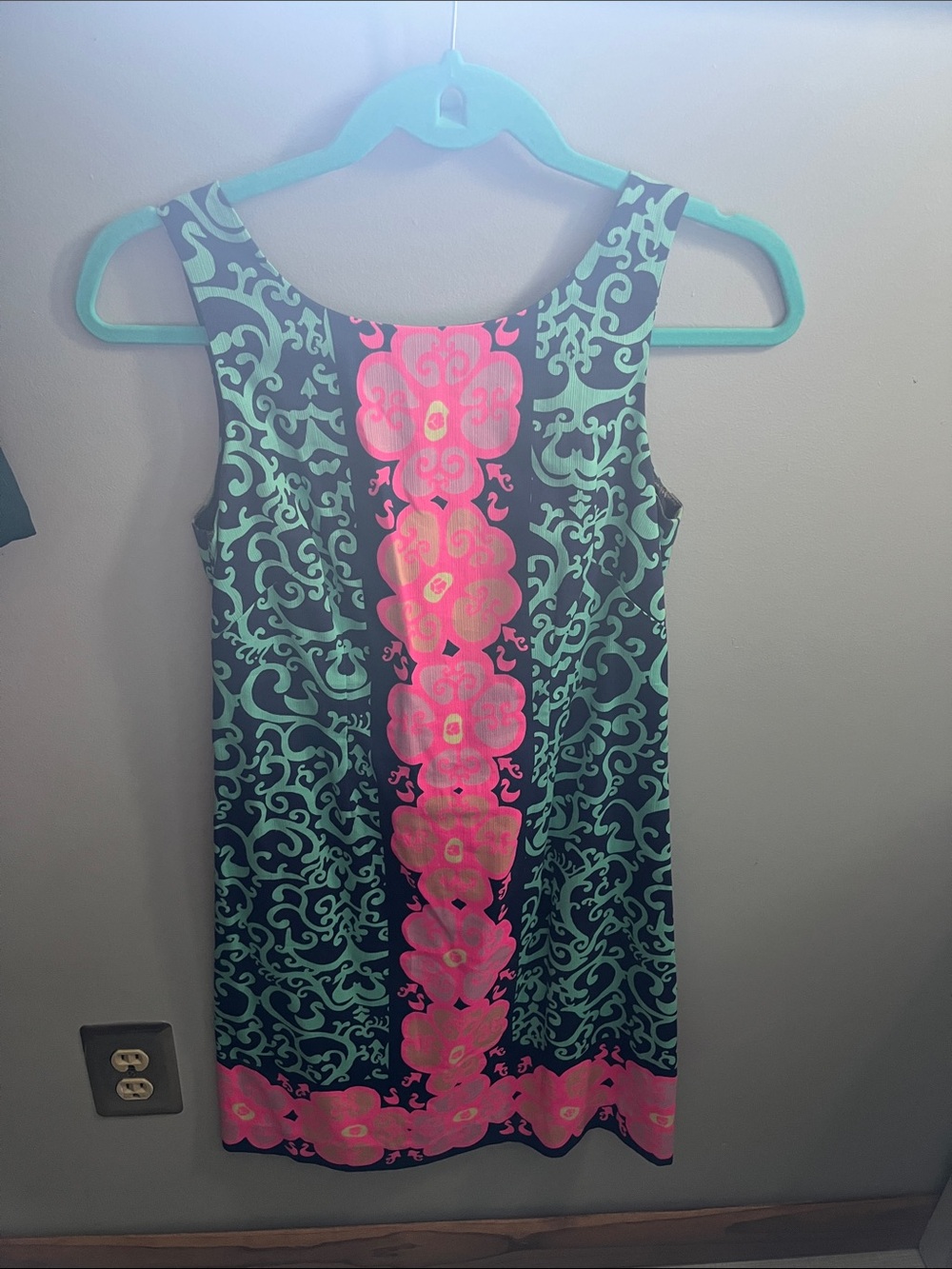 Women's Navy Dress with Pink Floral Center Stripe Lilly Pulitzer size 0